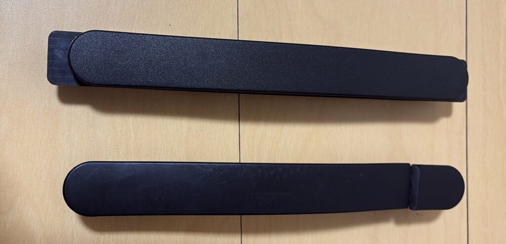 上:新しいハンドル 下:無印良品キャリーケースに付属していたハンドル 長さはぴったり一致